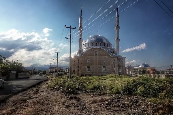 TAHİR BÜYÜKKÖRÜKÇÜ HOCA CAMİİ - Resim 15