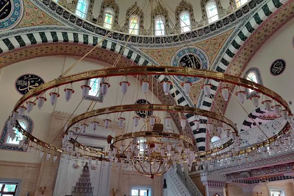 TAHİR BÜYÜKKÖRÜKÇÜ HOCA CAMİİ - Resim 3