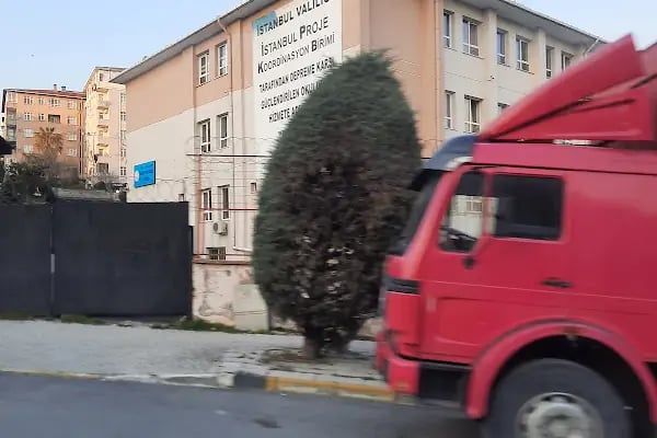 İstanbul - Küçükçekmece Öğretmen Yusuf Kardeş İlkokulu - Resim 5