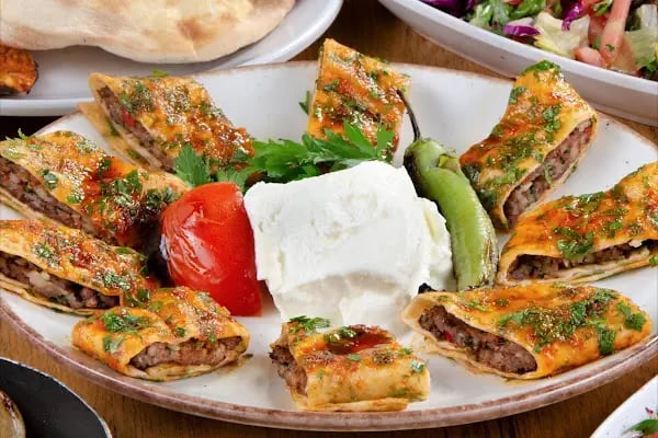 Zeki Usta Kebap Türkmenbaşı Şubesi - Resim 8