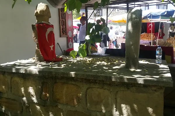 Kesikbaş Dede Türbesi - Resim 8