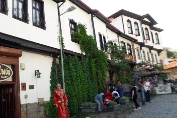 Kesikbaş Dede Türbesi - Resim 9