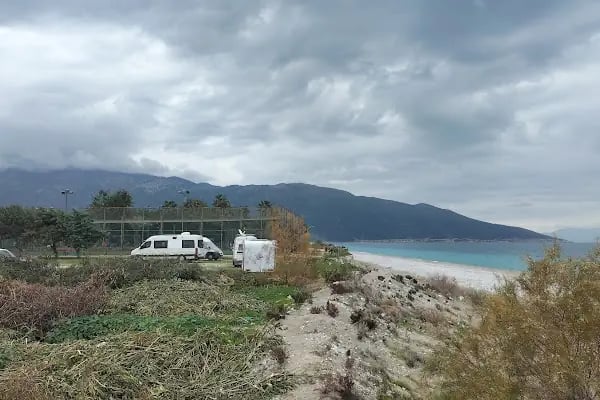 Demre Beymelek Ücretsiz Karavan Kamp Alanı Zabıtanın Yönlendirdiği - Resim 6