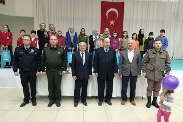 Dursunbey Belediyesi Mehmet Akif Ersoy Kültür Merkezi - Resim 17