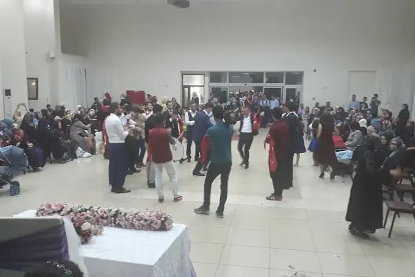 Dursunbey Belediyesi Mehmet Akif Ersoy Kültür Merkezi - Resim 2