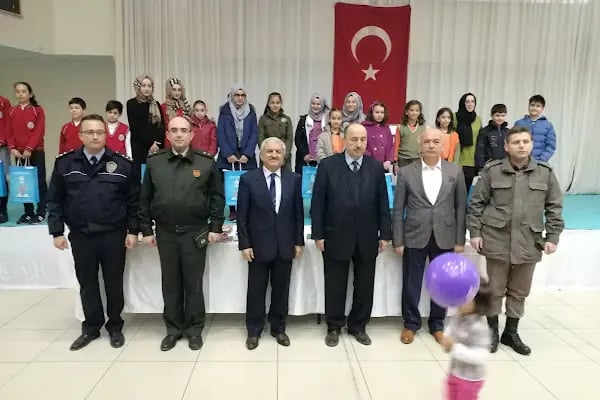 Dursunbey Belediyesi Mehmet Akif Ersoy Kültür Merkezi - Resim 6