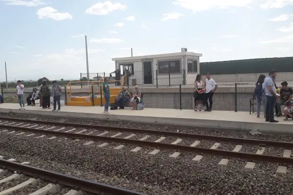 AKHİSAR TREN GARI - Resim 11
