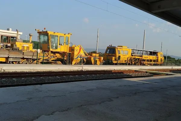 AKHİSAR TREN GARI - Resim 13