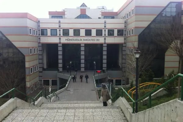Kocaeli Üniversitesi Mühendislik Fakültesi A Blok - Resim 2
