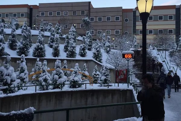 Kocaeli Üniversitesi Mühendislik Fakültesi A Blok - Resim 8