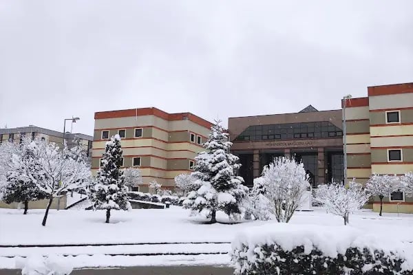 Kocaeli Üniversitesi Mühendislik Fakültesi A Blok - Resim 4