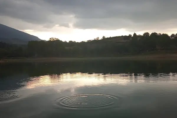 Yenice Belediyesi Gölet Dinlenme Tesisleri - Resim 4