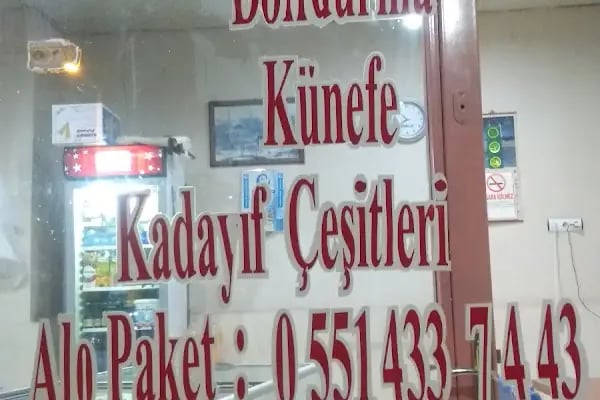 BAKLAVACI HALİT USTA BAKLAVA DÜNYASI &amp;,KÜNEFE SALONU - Resim 3