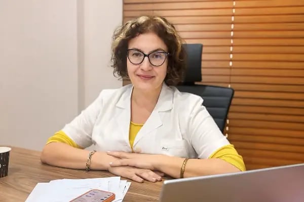 Jinekolog Operatör Doktor Özlem Büyükkaytan - Resim 1