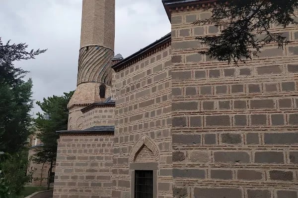 Karacabey Camii - Resim 2