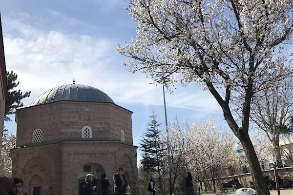 Karacabey Camii - Resim 19