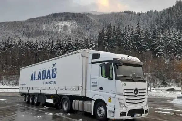 Aladağ Lojistik Gümrükleme İth. İhr. San Ve Tic. LTD. ŞTİ. - Merkez Ofis - Kargo - Resim 1
