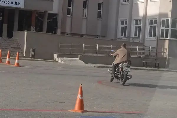 Canbey Sürücü Kursu Atakent Şube - Resim 17