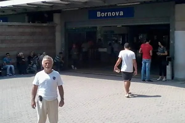 Bölge Metro İstasyonu - Resim 3