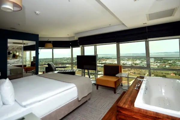 Ramada Encore İzmir - Resim 2