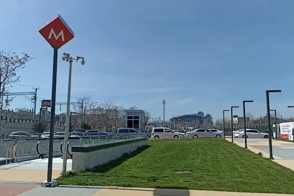 Adliye Metro Durağı - Resim 5