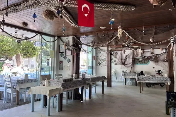 Yi Geç Balık Restaurant - Resim 4