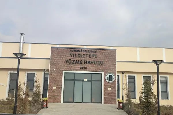 Yıldıztepe Yüzme Havuzu - Resim 2