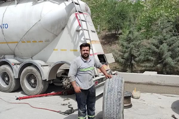 CEYHAN OTO LASTİKÇi 7/24 MOBİL YOL YARDIM ARACI LASTİKÇİ KADİR USTA K. MARAŞ - Resim 5