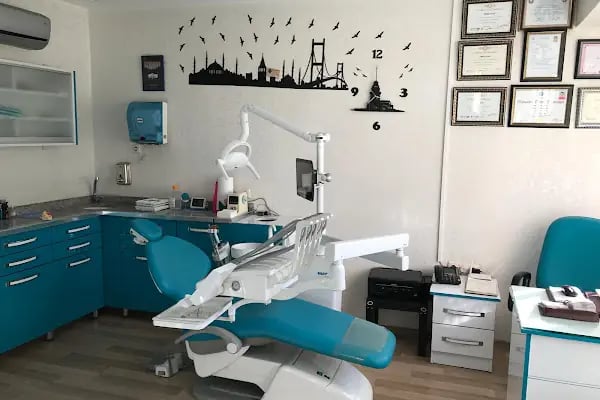 Diş Hekimi Emrah Yılan Muayenehanesi - Resim 5