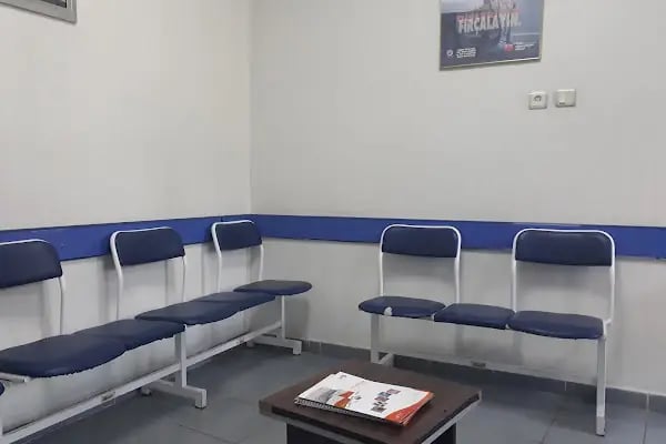 Diş Hekimi Emrah Yılan Muayenehanesi - Resim 2