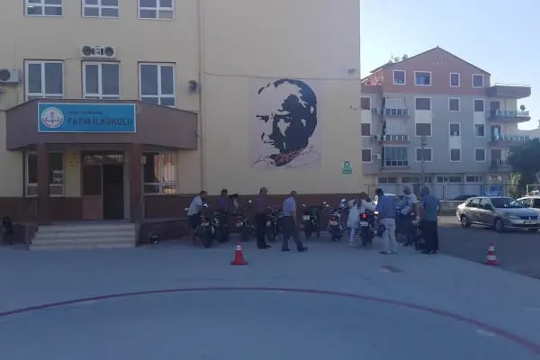 Fatih İlkokulu - Resim 4