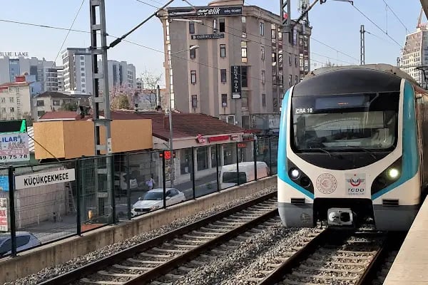 MARMARAY KÜÇÜKÇEKMECE TREN İSTASYONU - Resim 12