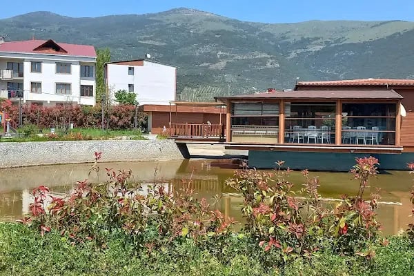 Gemlik Park Kafe - Resim 2