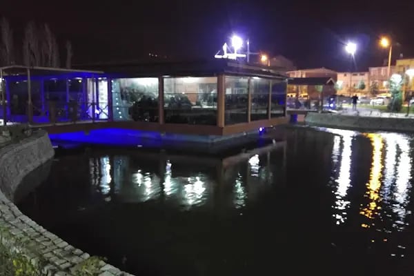 Gemlik Park Kafe - Resim 3