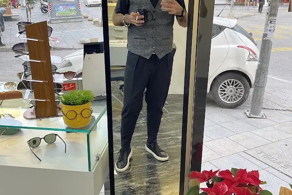 Vision Optik (BORNOVA ŞUBE) - Resim 10