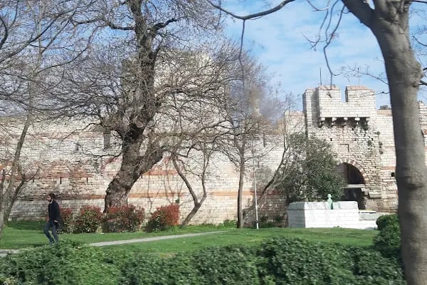 Kozlu Mezarlığı - Resim 15