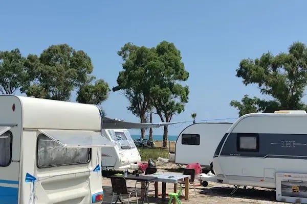 Karavan Kamp Alanı - Resim 2