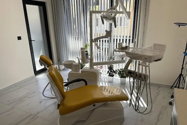 Diş Hekimi Tuğçe Aydın Çiğnaklı - Resim 13