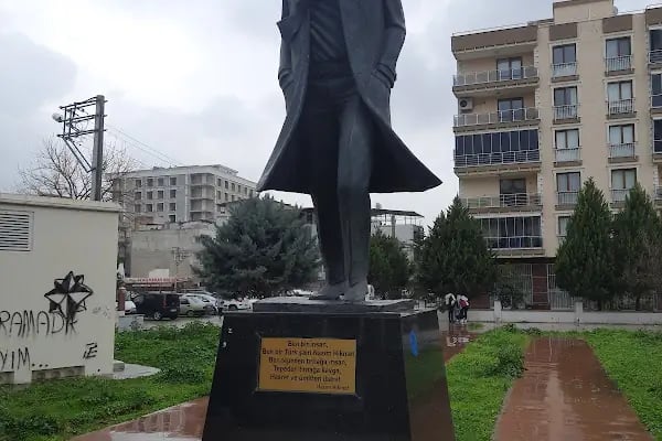 Nazım Hikmet Parkı - Resim 6