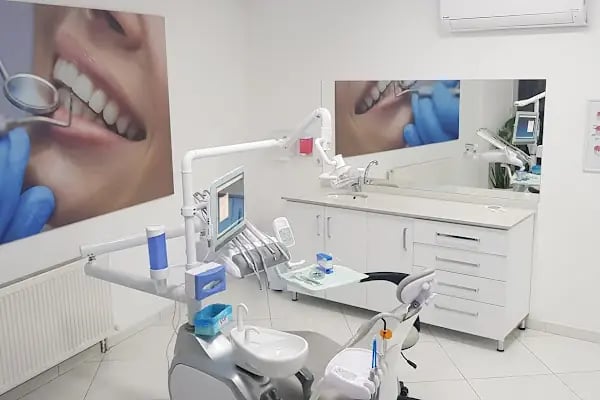 Özel Kanat Ağız ve Diş Sağlığı Polikliniği - Resim 5