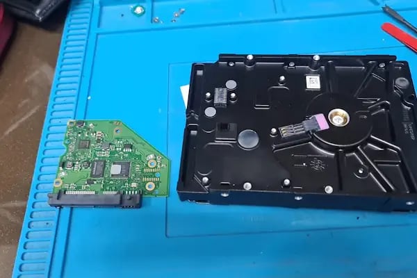 K.R.N ELEKTRONİK VE BİLGİSAYAR SİSTEMLERİ TEKNİK SERVİS - Resim 10