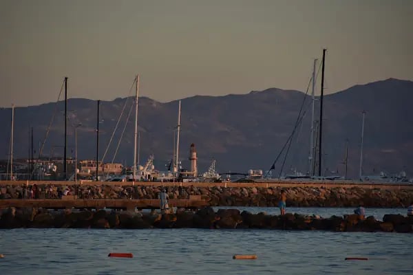 Turgutreis Merkez Cami - Resim 11