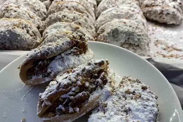 Güzelkonak Unlu Mamulleri Tosmur Fırın Cafe Patisserie - Resim 12