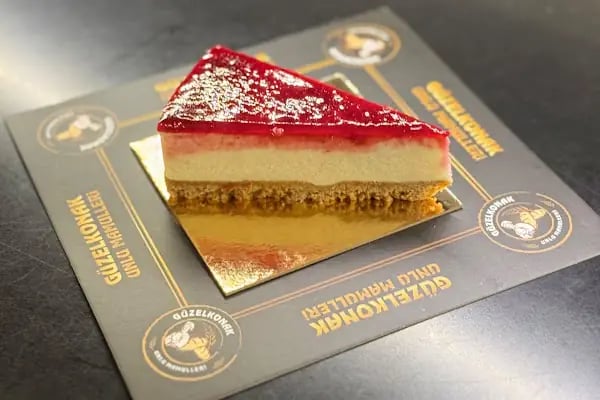 Güzelkonak Unlu Mamulleri Tosmur Fırın Cafe Patisserie - Resim 10