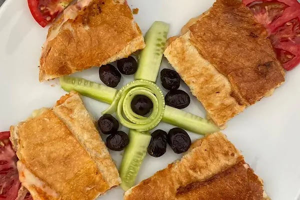 Güzelkonak Unlu Mamulleri Tosmur Fırın Cafe Patisserie - Resim 16