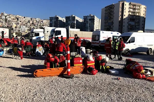 T.C. Bayraklı Belediyesi - Resim 11