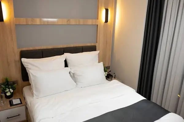 Golden River Hotel by Continent - Resim 12