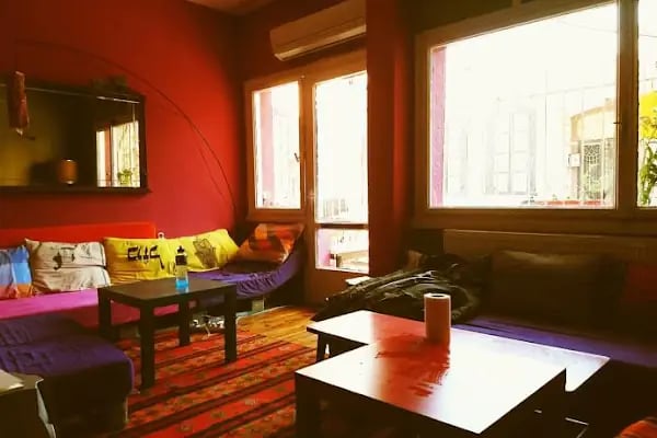 Shantihome Hostel İzmir - Resim 13