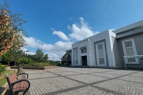 Deva Ulu Camii - Resim 3