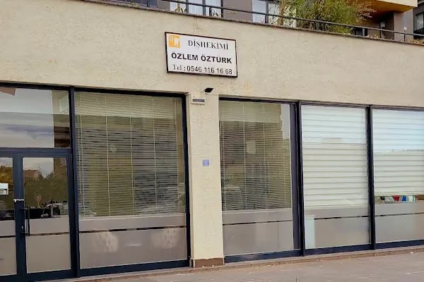 Dt. Özlem Öztürk, Diş Hekimi - Resim 11